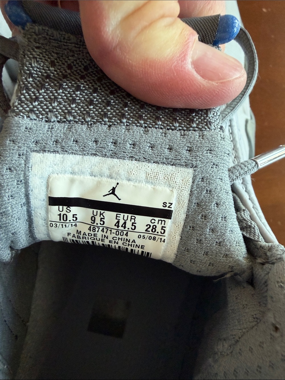 Jordan Men’s Grey Suede Sneakers with Blue Accents - Picture 5 of 7